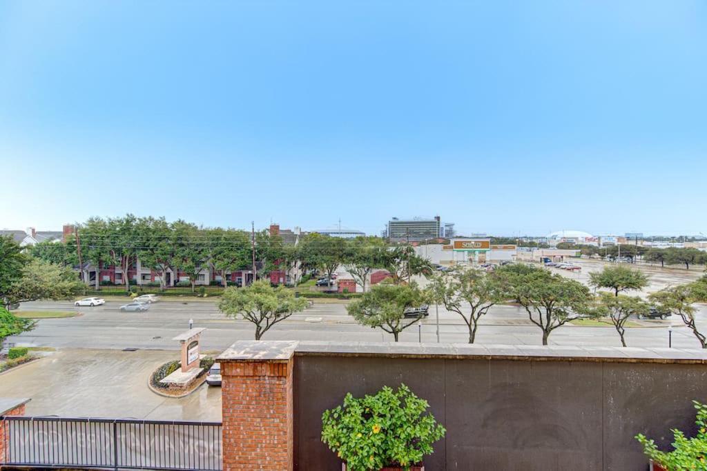 休斯敦Chic 1Br Near Nrg With Pool Wifi Freeparking公寓 外观 照片
